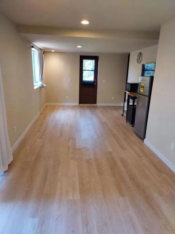 11015 Dutton Drive, La Mesa, CA 91941