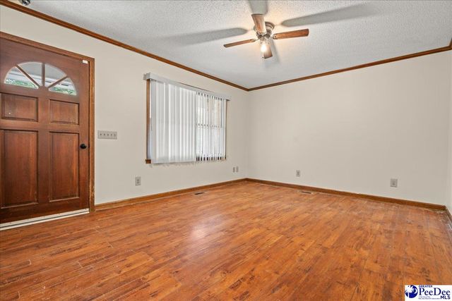 1403 Pheasant Rd, Effingham, SC 29541