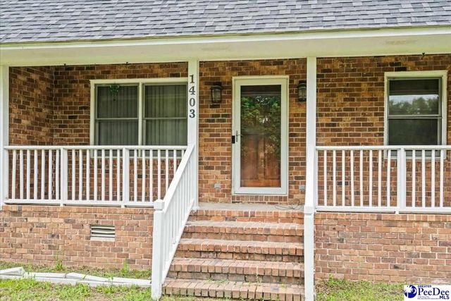 1403 Pheasant Rd, Effingham, SC 29541