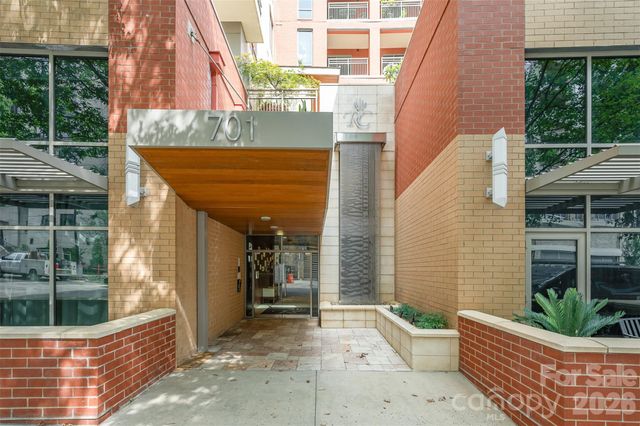 701 Royal Court, Charlotte, NC 28202