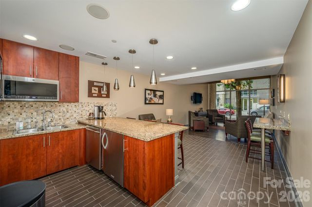 701 Royal Court, Charlotte, NC 28202