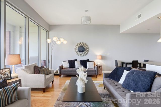 701 Royal Court, Charlotte, NC 28202