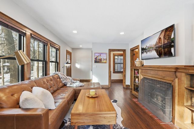 117 Arthur Avenue SE, Minneapolis, MN 55414