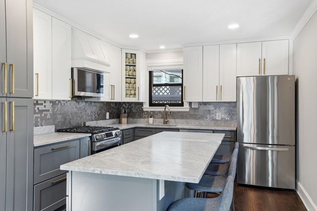 117 Arthur Avenue SE, Minneapolis, MN 55414