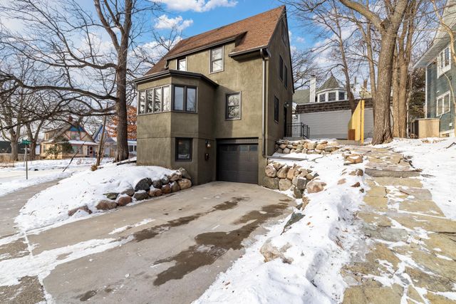 117 Arthur Avenue SE, Minneapolis, MN 55414