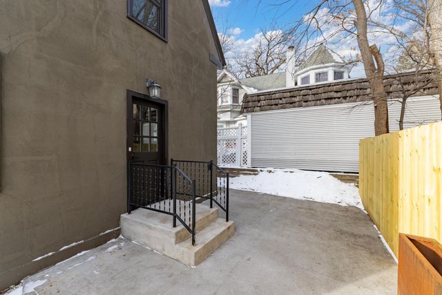 117 Arthur Avenue SE, Minneapolis, MN 55414