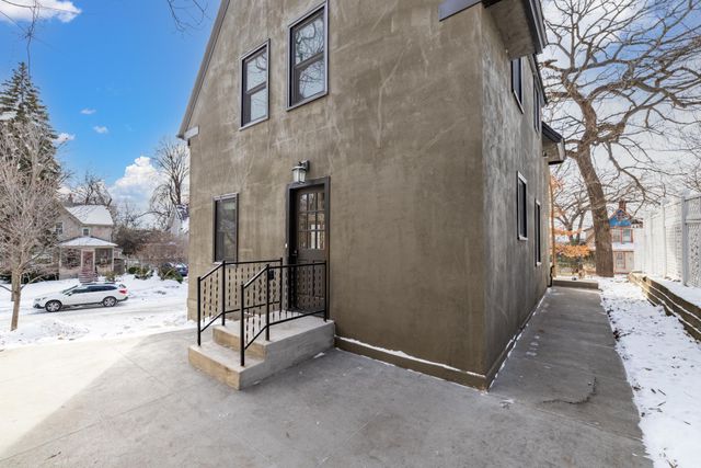 117 Arthur Avenue SE, Minneapolis, MN 55414