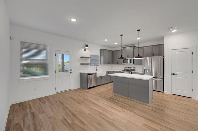 510 Samuel Ridge Drive, Dayton, TX 77535