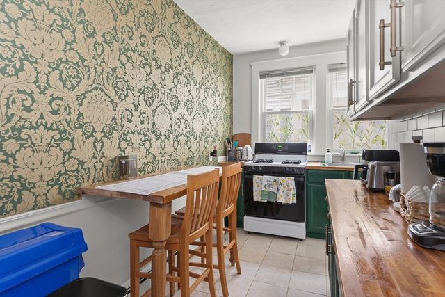 21 Thorndike St. 4, Beverly, MA 01915