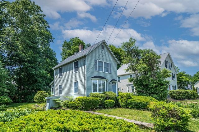 21 Grover St, Walpole, MA 02081