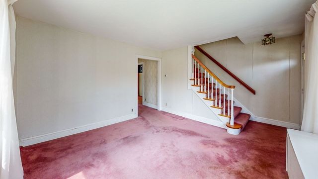 21 Grover St, Walpole, MA 02081