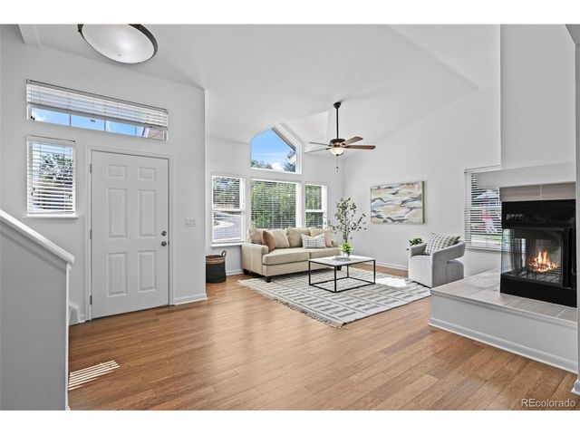1096 Falcon Ct, Louisville, CO 80027