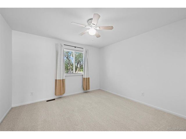 1096 Falcon Ct, Louisville, CO 80027