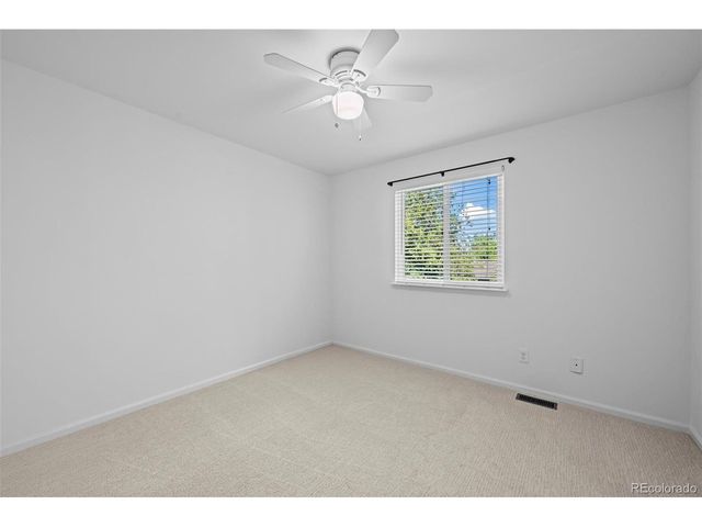 1096 Falcon Ct, Louisville, CO 80027