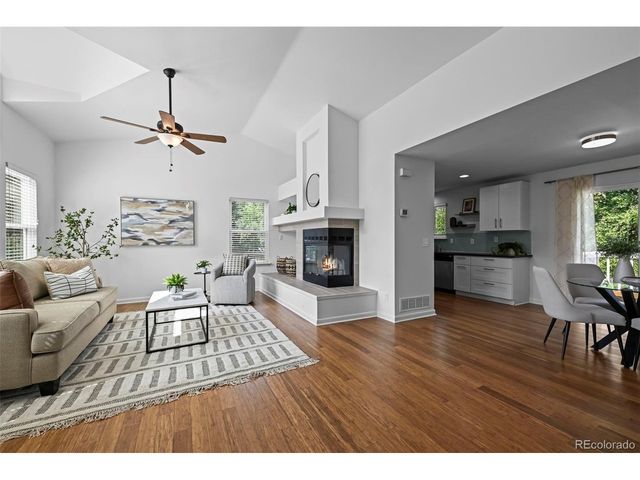 1096 Falcon Ct, Louisville, CO 80027