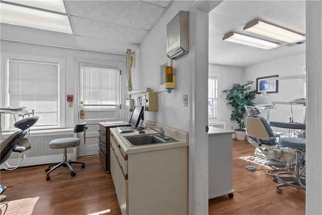 74 Valley Road, Middletown, RI 02842