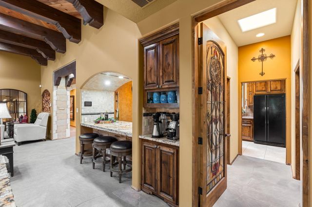 10040 Los Cansados Road NW, Albuquerque, NM 87114