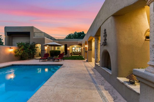 10040 Los Cansados Road NW, Albuquerque, NM 87114
