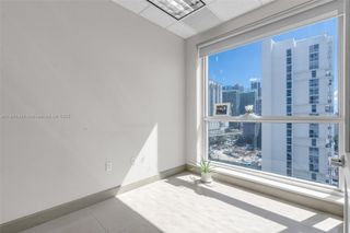 175 SW 7th St 1212, Miami, FL 33130