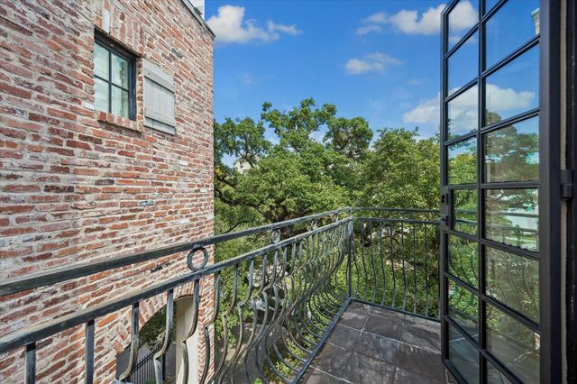 6513 Taggart Street B, Houston, TX 77007