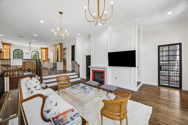 6513 Taggart Street B, Houston, TX 77007