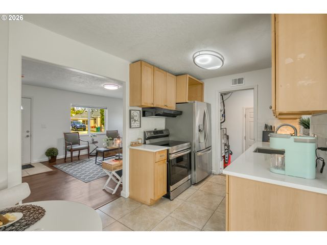 105 ASH Ave, Wood Village, OR 97060