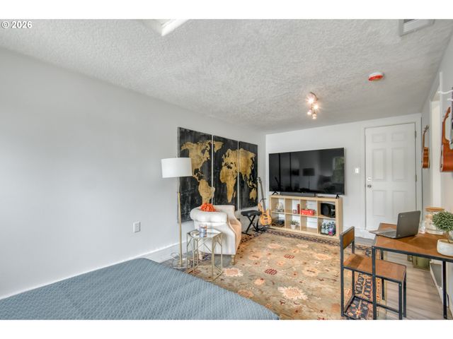 105 ASH Ave, Wood Village, OR 97060