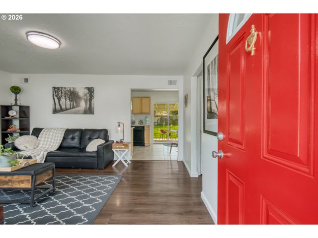 105 ASH Ave, Wood Village, OR 97060