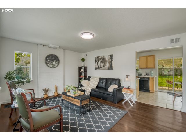 105 ASH Ave, Wood Village, OR 97060