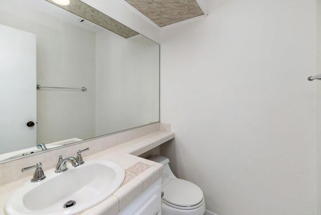 6603 Santa Isabel Street C, Carlsbad, CA 92009