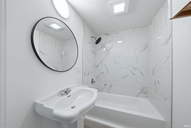 1710 Lower Huntington Road, Fort Wayne, IN 46819