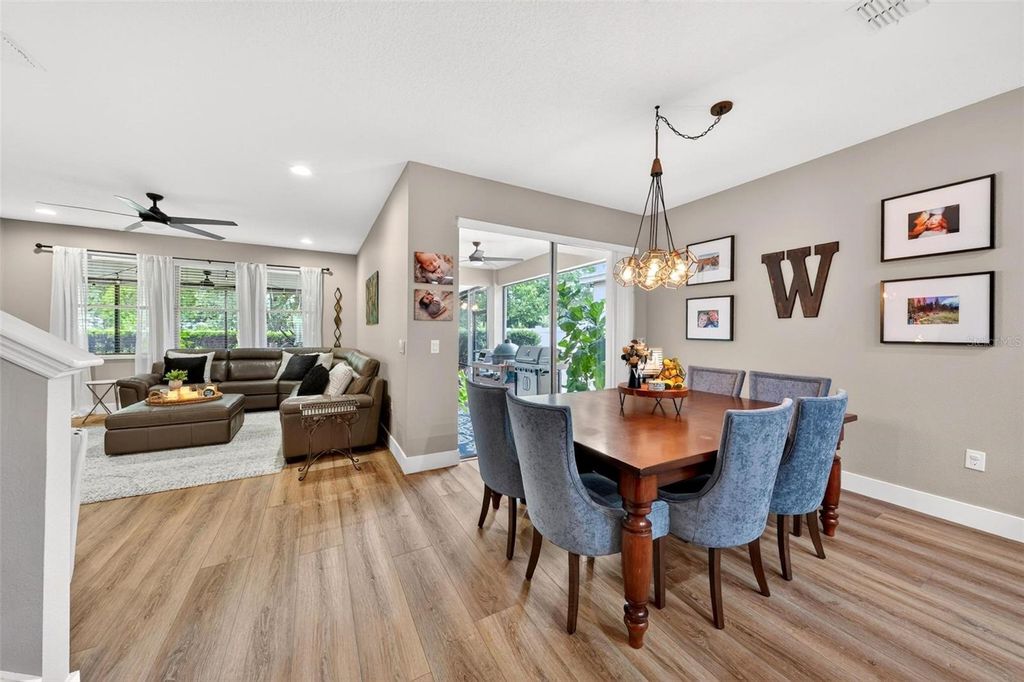 Image 11 of property listing at 4025 LAKE BOSSE VIEW DRIVE, Orlando, FL 32810
