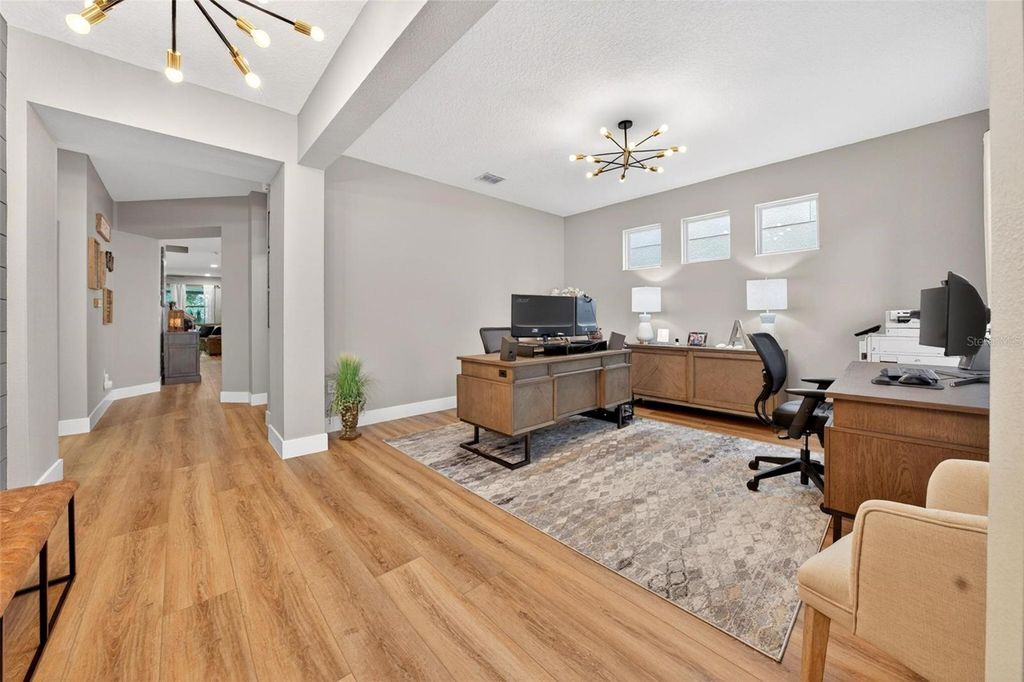 Image 17 of property listing at 4025 LAKE BOSSE VIEW DRIVE, Orlando, FL 32810