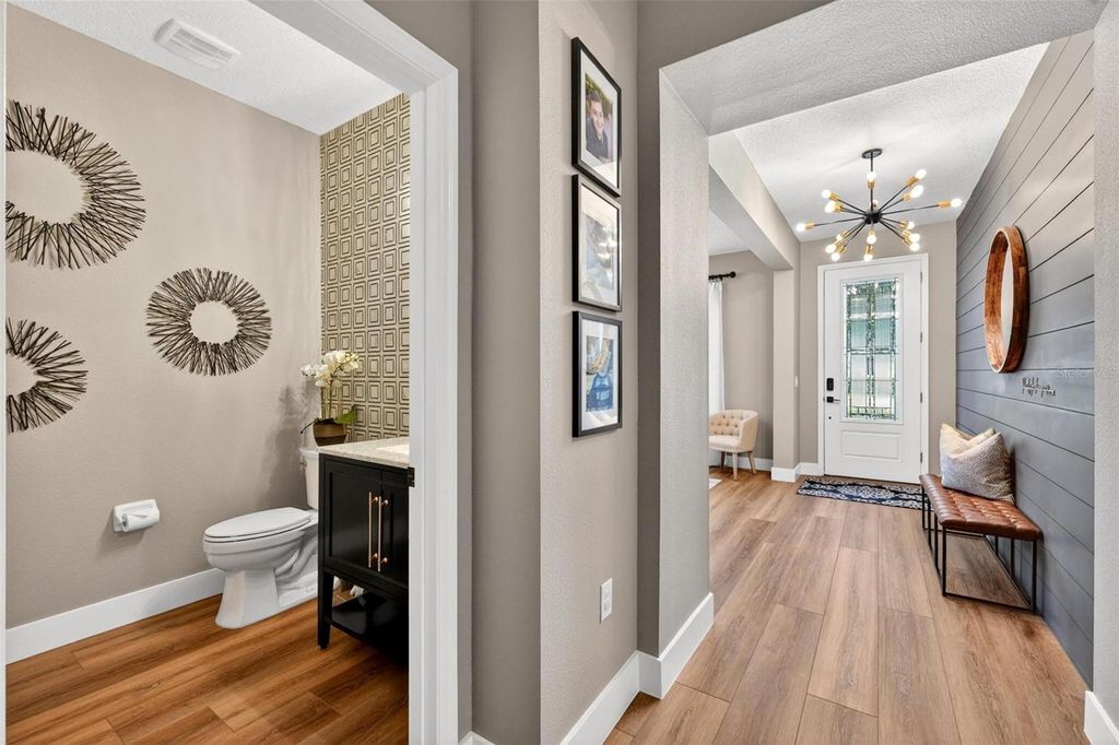 Image 23 of property listing at 4025 LAKE BOSSE VIEW DRIVE, Orlando, FL 32810