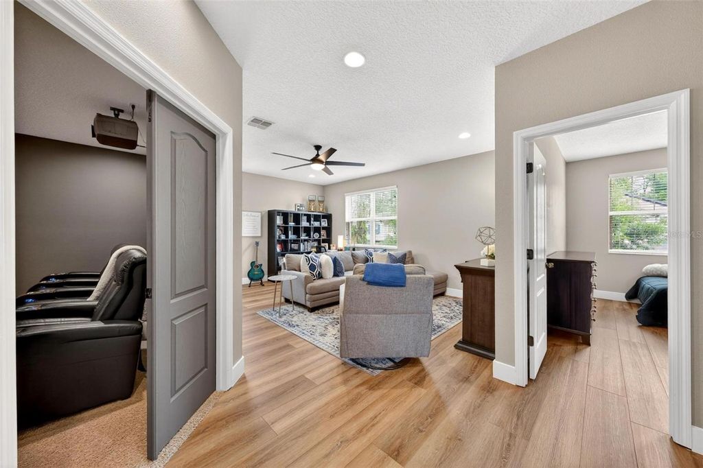Image 47 of property listing at 4025 LAKE BOSSE VIEW DRIVE, Orlando, FL 32810