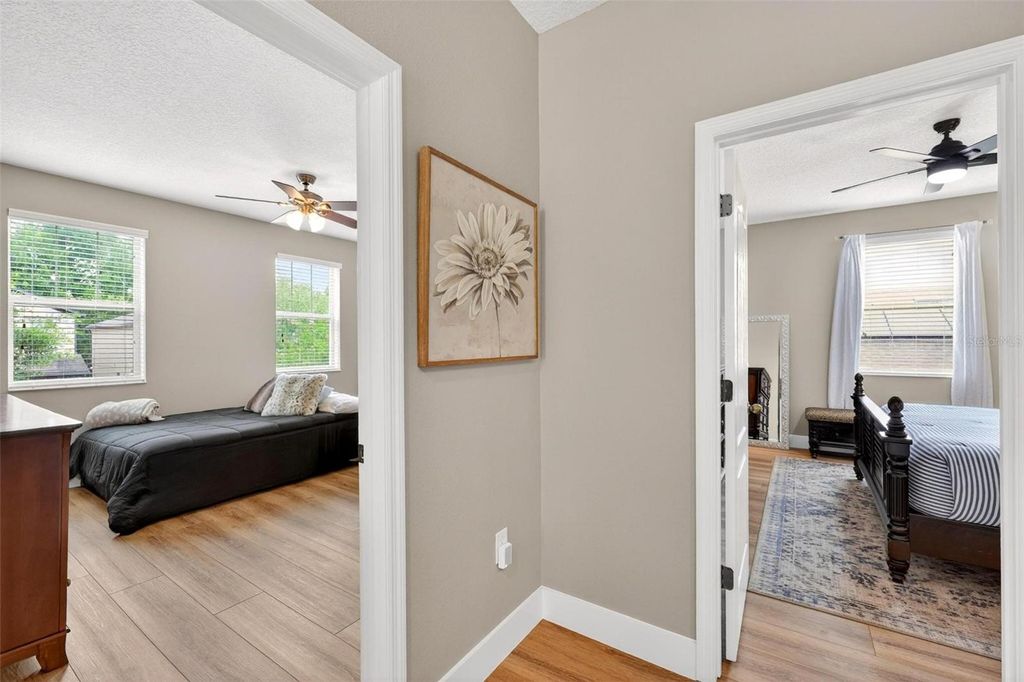 Image 52 of property listing at 4025 LAKE BOSSE VIEW DRIVE, Orlando, FL 32810