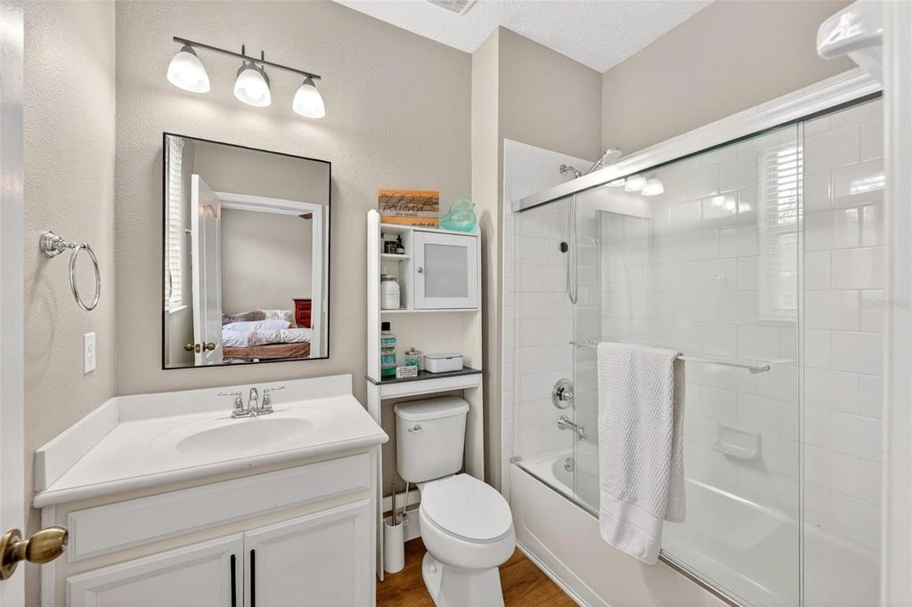 Image 55 of property listing at 4025 LAKE BOSSE VIEW DRIVE, Orlando, FL 32810