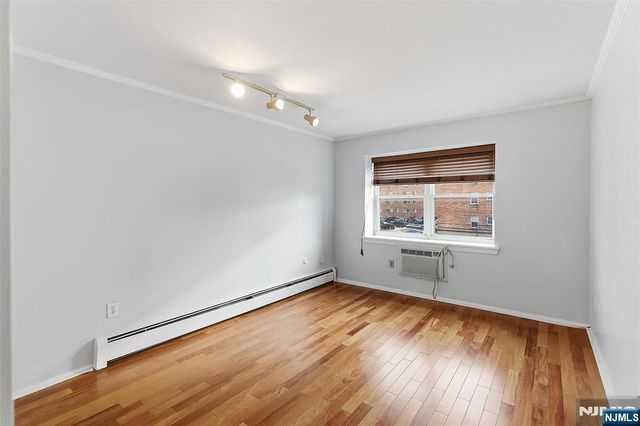 20 Jefferson Street B10, Hackensack, NJ 07601