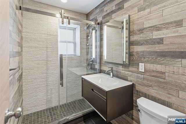 20 Jefferson Street B10, Hackensack, NJ 07601