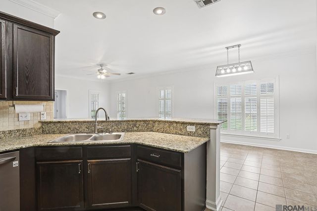 38235 Dolphin Ct, Gonzales, LA 70737