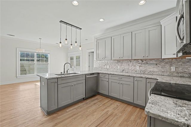 415 E 58th Street, Savannah, GA 31405