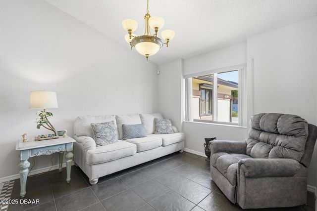 5 Cimmaron Drive, Palm Coast, FL 32137