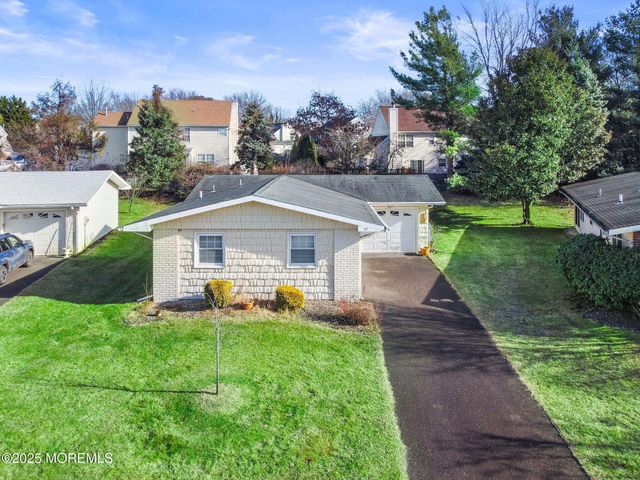 12 Dickinson Road, Brick, NJ 08724