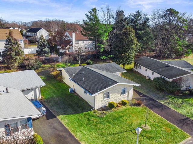 12 Dickinson Road, Brick, NJ 08724