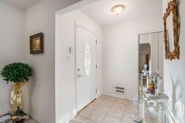 12 Dickinson Road, Brick, NJ 08724