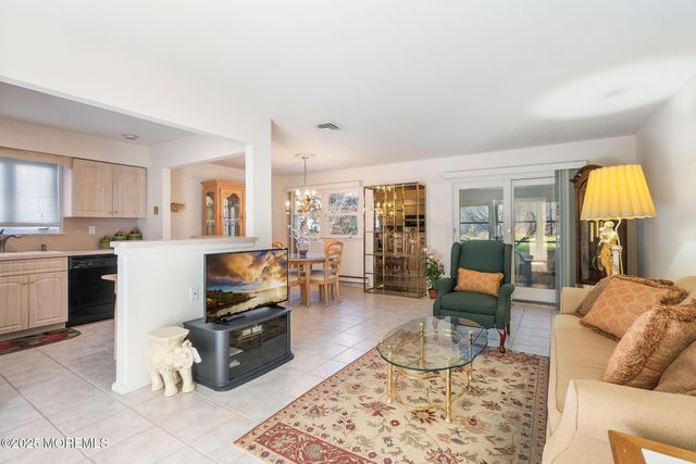 12 Dickinson Road, Brick, NJ 08724