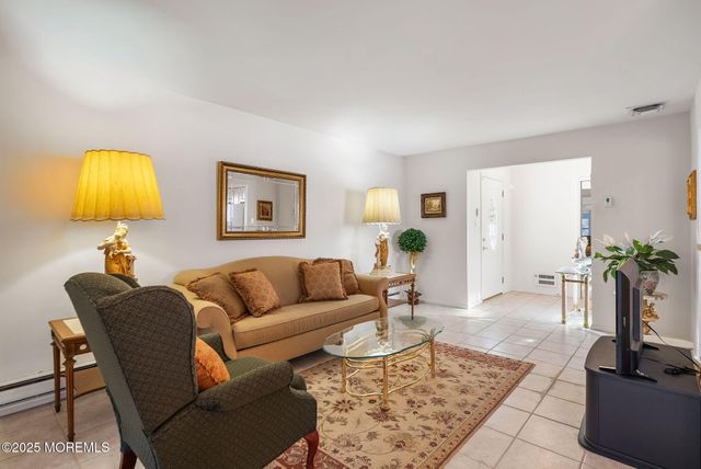 12 Dickinson Road, Brick, NJ 08724