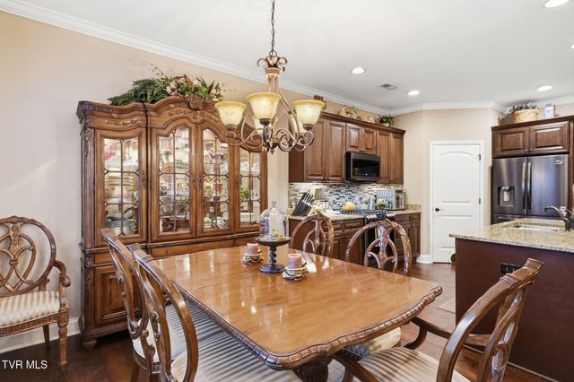 585 Nettle Tree Court, Johnson City, TN 37604