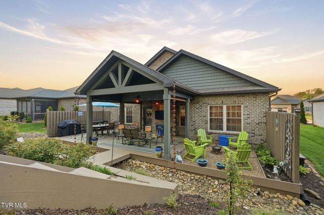 585 Nettle Tree Court, Johnson City, TN 37604