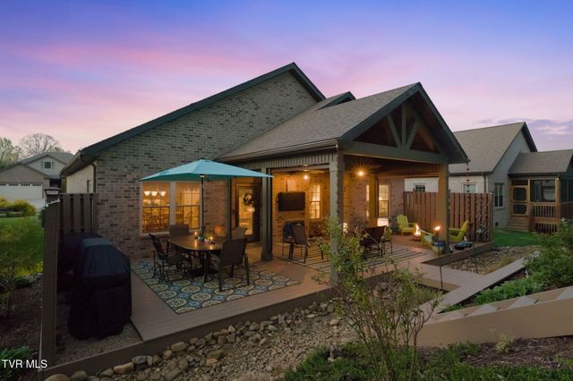 585 Nettle Tree Court, Johnson City, TN 37604